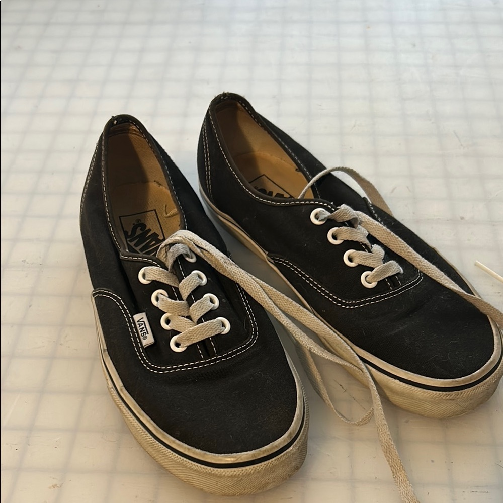 Black Vans Authentic Low Tops Size 8Women/6 Men Great Condition!